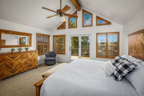 5 bedrooms, iron/ironing board, WiFi, bed sheets