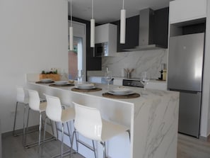 Fridge, microwave, oven, stovetop