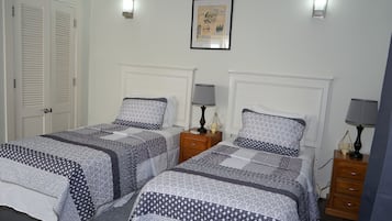 2 Schlafzimmer, Zimmersafe, kostenloses WLAN, Bettwäsche