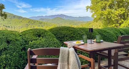 Stunning Views: 2 King Suites+Fire Pit+Fast WiFi