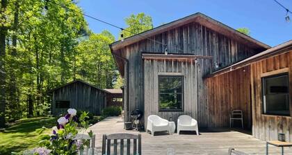 Views! Japanese Soaking Tub. Double Fireplace. Chef Kitchen, Herb Garden