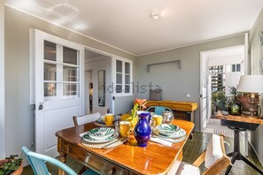 Dining - Stunning Madeira Stone House with Panoramic Views, minutes from the old town. (Funchal)