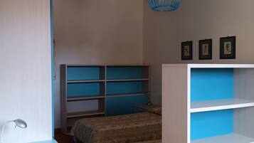 1 chambre, fer et planche Ă repasser, Wi-Fi, draps fournis