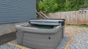 Bañera de hidromasaje exterior