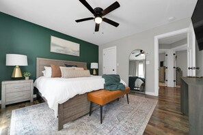 3 chambres, fer et planche à repasser, lit parapluie, Wi-Fi