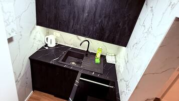 فيلا فاخرة - بشرفة - منظر للحديقة | مطبخ خاص