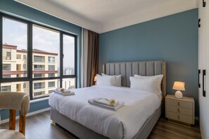 1 chambre, coffres-forts dans les chambres, fer et planche à repasser