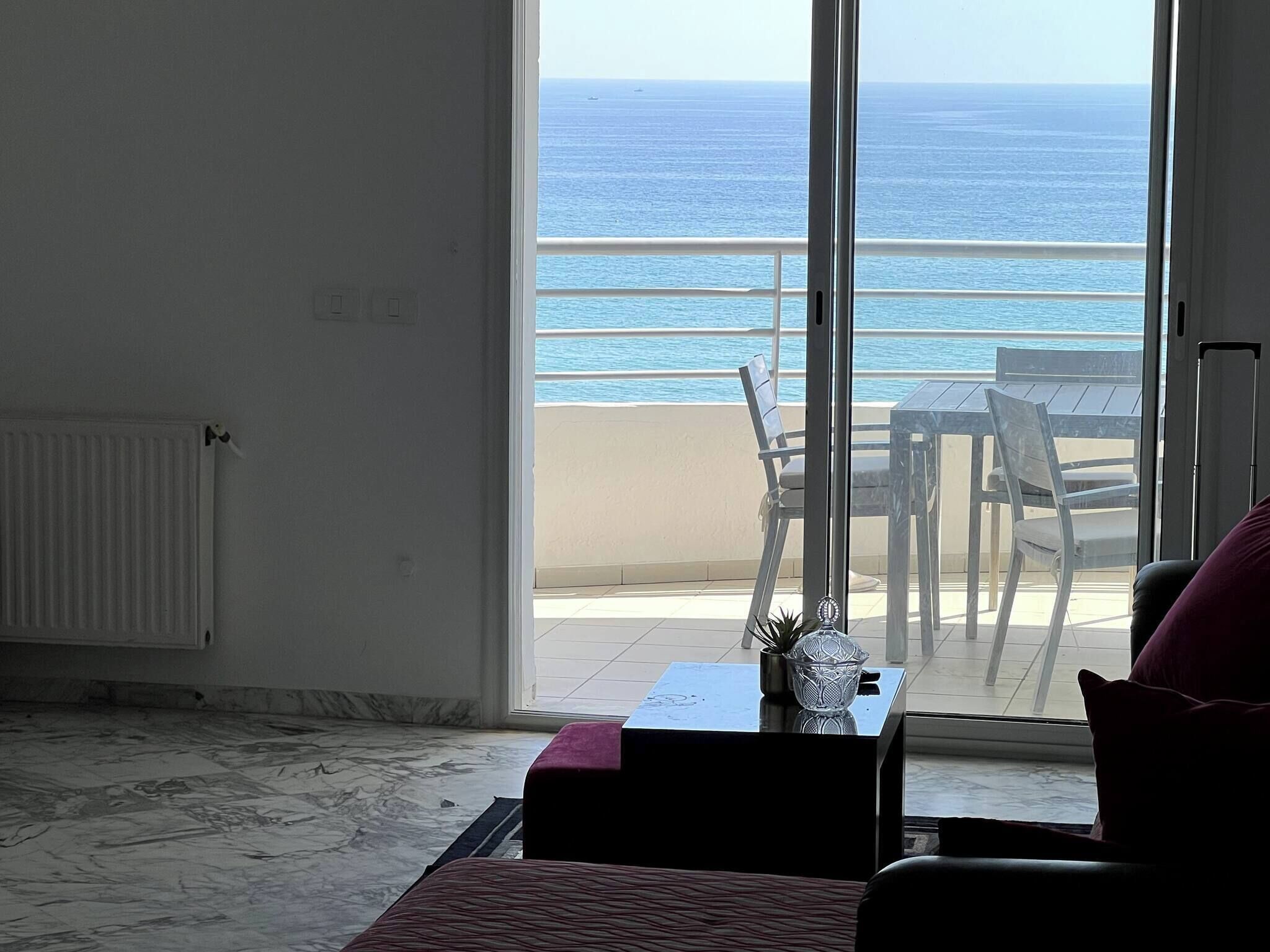 客厅