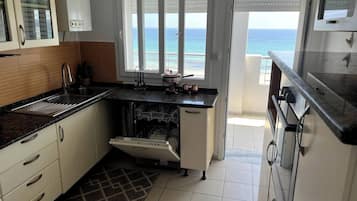 Apartment, 2 Bedrooms, Accessible, Balcony | Interior