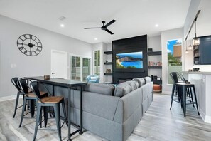 TV, offices