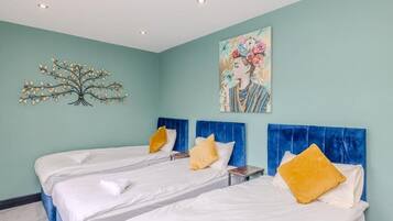 3 bedrooms, iron/ironing board, free WiFi, bed sheets