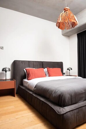 1 غرفة نوم ومكواة/لوح كي وواي فاي مجانًا