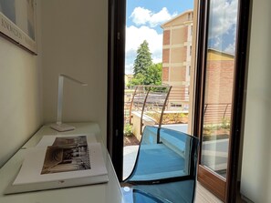 Interior - Apartment with private garden and garage (Siena)