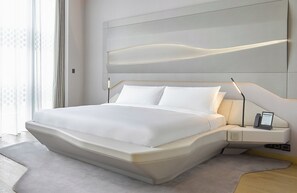 1 Bedroom ME Residence Burj Khalifa View | Sängtillbehör av högsta kvalitet och minibar