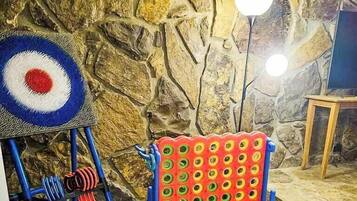 5 bedrooms, iron/ironing board, travel cot, free WiFi