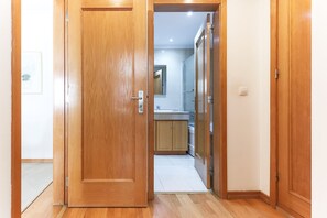 Bathroom - Laranjeiras Design by Homing (Lisbon)