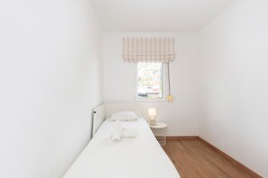 2 bedrooms, bed sheets - Olivais Vintage by Homing (Lisbon)