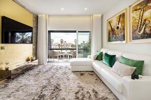 Living area - Estoril Garden View by Homing (Cascais)