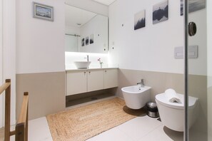 Bathroom - Estrela Delight by Homing (Lisbon)