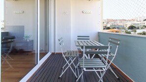 Unclassified image, 2 of 30, button - Olivais Balcony by Homing (Lisbon)