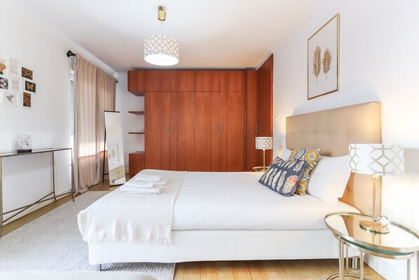 3 bedrooms, bed sheets - Laranjeiras Deluxe by Homing (Lisbon)