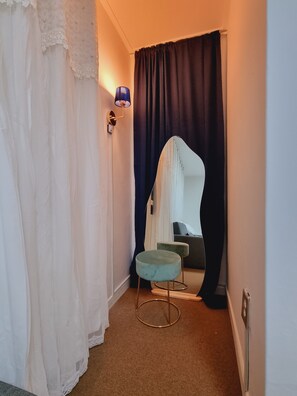 Family Room, Non Smoking, Private Bathroom | Blackout drapes, iron/ironing board, free WiFi - Space Guesthouse (Seoul)