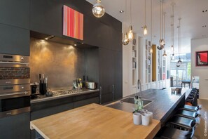 Deluxe Apartment, 1 Bedroom | Private kitchen - Flagey Terrace Design residence (Brussels)