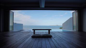 Luxury-Suite, Meerblick | 1 Schlafzimmer, Zimmersafe, kostenloses WLAN