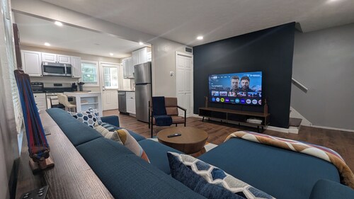 Tranquil & Stylish 2-bedroom house in Bridgeport