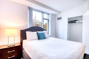 1 bedroom, desk, iron/ironing board, WiFi