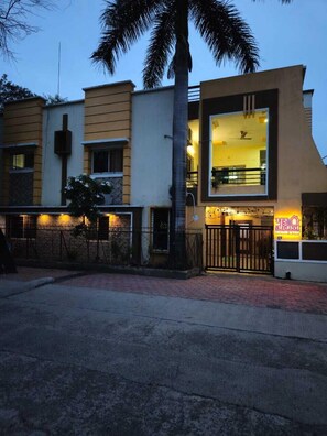 Property entrance - Ghar Aangan (Ujjain)