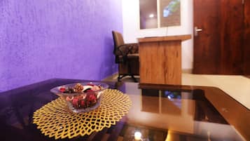 Área de estar no saguão