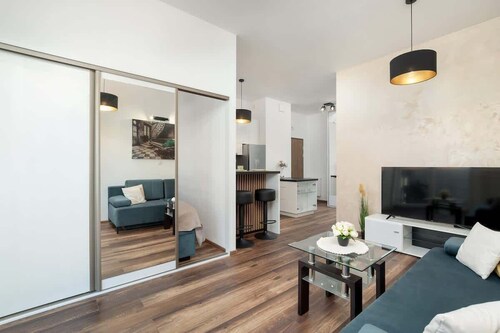 Apartment with Parking | Bath | Smart TV