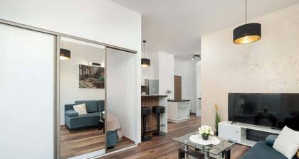 Apartment with Parking | Bath | Smart TV