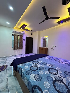 Phòng Deluxe | Bàn, truy cập Internet không dây miễn phí