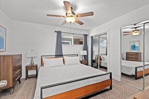 1 bedroom, iron/ironing board, travel cot, WiFi - Sapphire Sands *Pet Friendly* Heated Pool (Destin)