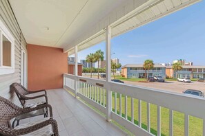 Property grounds - Sapphire Sands *Pet Friendly* Heated Pool (Destin)