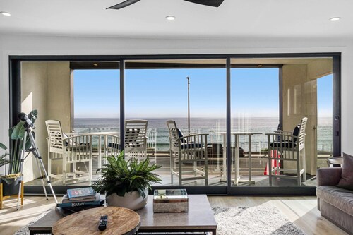Carlsbad Beachfront Home with Hot Tub, 240-Degree Views