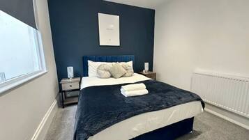 2 bedrooms, iron/ironing board, free WiFi, bed sheets