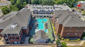 Exterior - Rollin' on the River - Book for Football Season! Complex Pool & River Views! (Tuscaloosa)