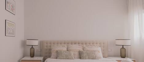 3 slaapkamers, een strijkplank/strijkijzer, wifi