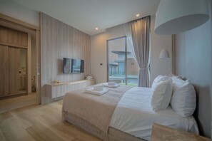 3 bedrooms, in-room safe, individually furnished, blackout curtains - Zenithy 3BR Villa with Pool by NLA (Choeng Thale)