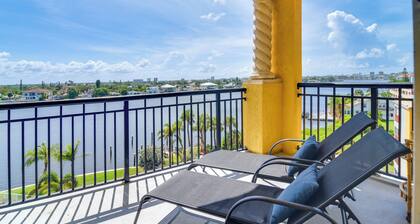 4th-floor Waterfront Condo on Treasure Island!