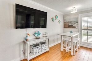 Apartment (2 Bedrooms) | Interior - On-site Ocean Access: Condo in Myrtle Beach (Myrtle Beach)