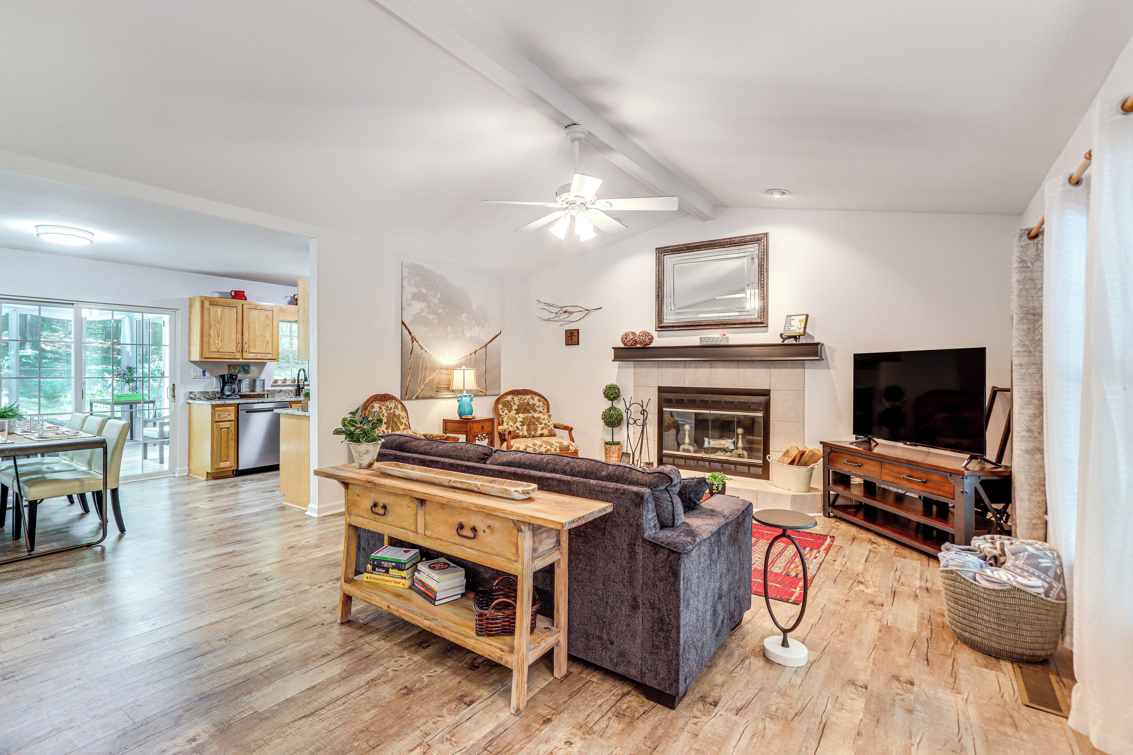 House (2 Bedrooms) | Interior