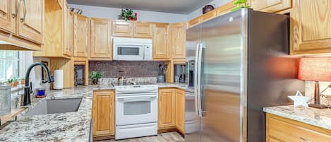House (2 Bedrooms) | Interior