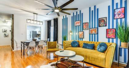 Colorful Baton Rouge Home: Deck, Grill & Fire Pit