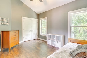 Apartment (2 Bedrooms) | Interior - Serene Travelers Rest Apartment: 7 Mi to Downtown! (Travelers Rest)