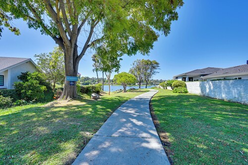 San Marcos Getaway w/ Deck & Lake Views!