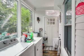 House (4 Bedrooms) | Interior - 3 Mi to Cedar Point: Sunny Sandusky Home w/ Yard (Sandusky)